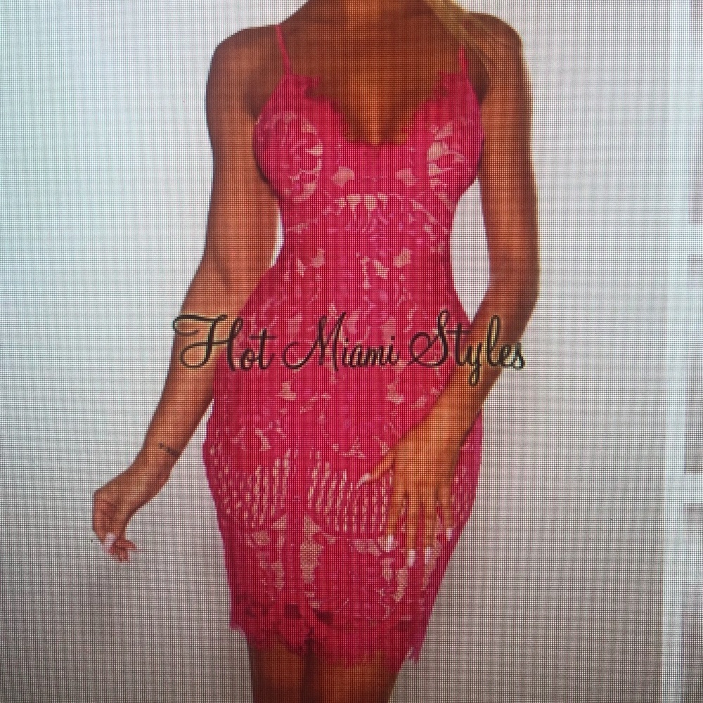Hot Miami Styles Pink (Magenta/Fushia) Lace Dress